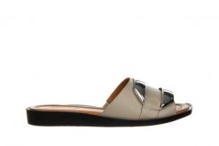 Klapki Bayla-161 037 34 04 Hat 161450, Szary, Skóra naturalna - 36. Szare klapki Bayla, z aplikacjami, z materiału, eleganckie, bez obcasa, bez zapięcia. W wyprzedaży za 152.10 zł.