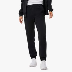 Spodnie dresowe kobiece Swedemount Move Soft Pants. Czarne spodnie dresowe SWEDEMOUNT, bez wzorów, z dresówki. Za 169.99 zł.