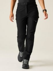 Dare 2b Spodnie funkcyjne "Melodic Pro II" w kolorze czarnym rozmiar: 42. Czarne spodnie dresowe Dare 2b, bez wzorów, z materiału, outdoorowe. Za 206.91 zł.