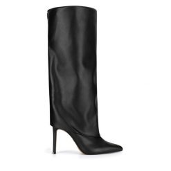Kozaki Nine West. Czarne kozaki Nine West, bez wzorów, bez obcasa, na szpilce, bez zapięcia. Za 359.99 zł.