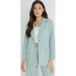 Miętowa Marynarka Nesephone. Zielone marynarki i żakiety Born2be, s, bez wzorów, eleganckie, bez ramiączek. W wyprzedaży za 71.99 zł.