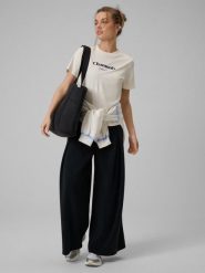 4F Spodnie dresowe z szerokimi nogawkami modalem damskie - czarne XS. Czarne spodnie dresowe 4f, bez wzorów, z dresówki, z podwyższonym stanem. Za 189.99 zł.