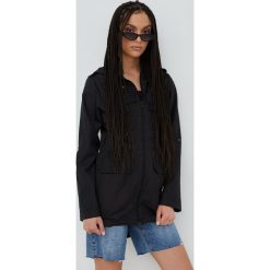 Brave Soul parka damska kolor czarny przejściowa. Czarne płaszcze Brave Soul, l, bez wzorów, bez kaptura. Za 149.99 zł.