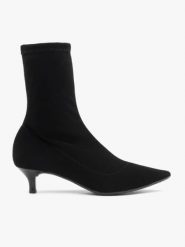 Czarne botki skarpetowe na niskim obcasie. Czarne botki Brawo sp. z o.o., bez wzorów, z nubiku, bez obcasa, na obcasie, bez zapięcia. Za 399.99 zł.