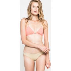Etam - Biustonosz kąpielowy Tiffany. Czerwone bikini Etam, bez wzorów, z elastanu. W wyprzedaży za 29.90 zł.