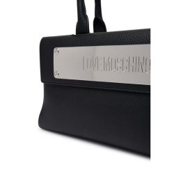 Torebka LOVE MOSCHINO. Czarne torebki klasyczne Love Moschino, bez wzorów, klasyczne, bez dodatków. Za 1,429.00 zł.