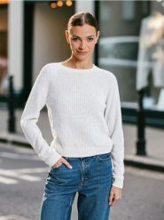 Basic sweter z długimi rękawami - kremowy. Białe swetry Sinsay, l, bez wzorów, bez ramiączek. Za 39.99 zł.