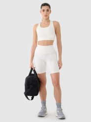 4F Legginsy kolarki treningowe damskie - białe L. Białe legginsy 4f, bez wzorów, z dzianiny, sportowe, krótkie. W wyprzedaży za 79.99 zł.