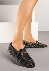 Czarne Ażurowe Mokasyny Loafersy z Klamrą Koliswena. Czarne mokasyny Renee, w ażurowe wzory. W wyprzedaży za 75.99 zł.