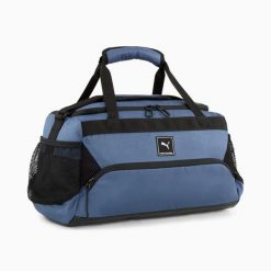 Torba treningowa unisex Puma TRAINING SMALL SPORTS niebieska 09091904. Niebieskie torby sportowe Puma, bez wzorów. Za 130.99 zł.