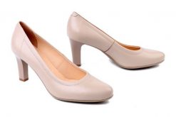 BIOECO BY ARKA 6337 1048 beż, czółenka damskie. Brązowe czółenka Bioeco by Arka, bez wzorów, ze skóry, bez obcasa, na obcasie, bez zapięcia. Za 369.90 zł.