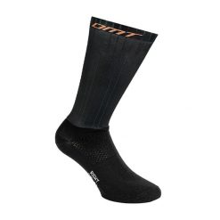 Skarpety rowerowe DMT Aero Race. Brązowe skarpetki DMT, bez wzorów. Za 149.99 zł.
