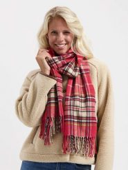 TRAVELIN' Szal w kolorze czerwonym rozmiar: onesize. Czerwone szaliki i kominy Travelin', bez wzorów, z materiału. Za 121.99 zł.