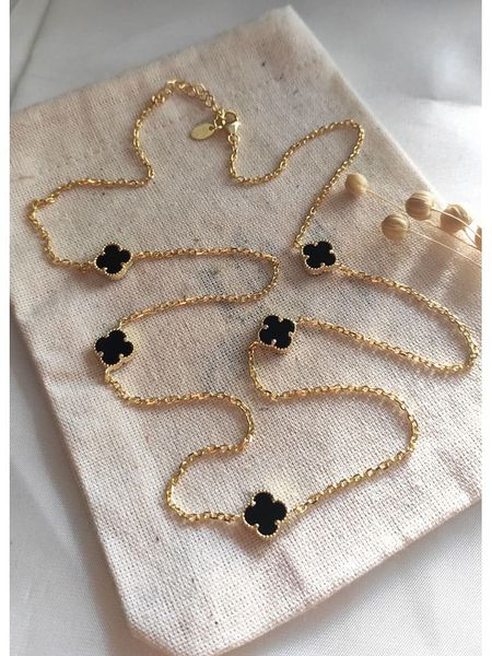 Miu Silver Pozłacany naszyjnik z masą perłową - dł. 60 cm rozmiar: onesize. Czarne naszyjniki Miu Silver, z materiału, z perłą, pozłacane. Za 217.99 zł.