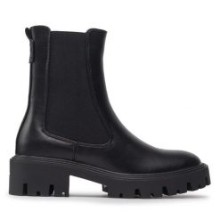 Sztyblety ONLY Shoes. Czarne botki ONLY SHOES, bez wzorów, bez obcasa, na płaskiej podeszwie, bez zapięcia. Za 169.99 zł.