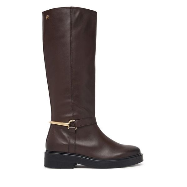 Oficerki Tommy Hilfiger. Brązowe kozaki Tommy Hilfiger, bez wzorów, bez obcasa, na płaskiej podeszwie, bez zapięcia. Za 1,299.00 zł.