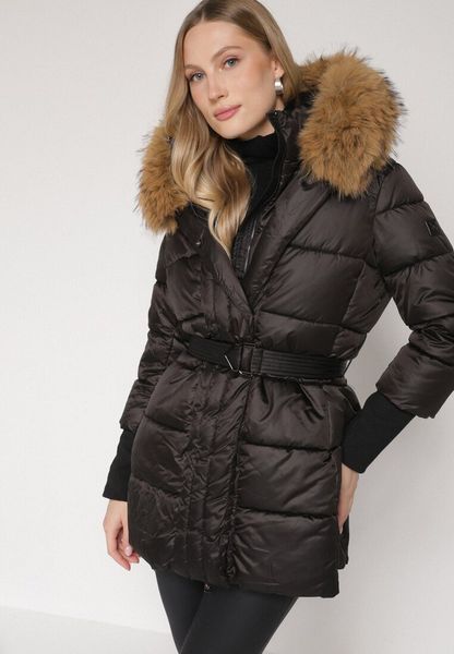 Czarna Kurtka z Pikowanymi Przeszyciami Paskiem i Kapturem z Futrem Lidanessa. Czarne kurtki Born2be, m, bez wzorów, z dzianiny. Za 289.99 zł.