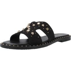 Sandały CARMELA 163057C Czarny. Czarne sandały Carmela, bez wzorów, ze skóry, sportowe, bez obcasa, bez zapięcia. Za 245.99 zł.