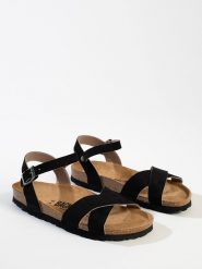 BACKSUN Sandały w kolorze czarnym rozmiar: 42. Czarne sandały Backsun, bez wzorów, klasyczne, z otwartym noskiem, bez obcasa, bez zapięcia. Za 136.13 zł.