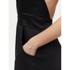 Bransoletka Guess. Szare bransoletki Guess, srebrne. Za 139.99 zł.