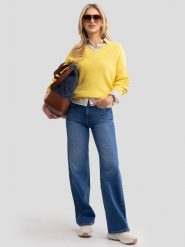 Sweter damski z wiskozy z dekoltem v-neck żółty Cyntiana 200. Żółte swetry BIG STAR, l, bez wzorów, z wiskozy, eleganckie, bez ramiączek. W wyprzedaży za 119.99 zł.