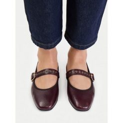 Baleriny Lasocki. Czerwone baleriny Lasocki, bez wzorów, bez obcasa, bez zapięcia. Za 199.99 zł.