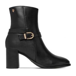 Botki MEXX. Czarne botki Mexx, bez wzorów, bez obcasa, na słupku, bez zapięcia. Za 449.99 zł.