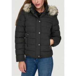 Kurtka puchowa Kobieta ONLY ONLNEWLUNA QUILTED JACKET CC OTW. Szare kurtki ONLY, bez wzorów, z puchu, bez kaptura. Za 337.25 zł.