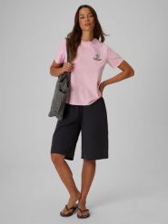 4F Spodenki casual z modalem damskie - czarne L. Czarne szorty sportowe 4f, bez wzorów, z materiału, z podwyższonym stanem, trekkingowe. Za 169.99 zł.