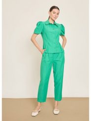 BGN Koszula w kolorze zielonym rozmiar: 36. Zielone koszule BGN, bez wzorów, bez kołnierzyka, bez ramiączek. Za 108.99 zł.