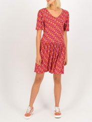 Blutsgeschwister Sukienka "Summer Ease Cache" w kolorze czerwonym ze wzorem rozmiar: XXL. Czerwone sukienki Blutsgeschwister, na co dzień, s, bez wzorów, z wiskozy, klasyczne, bez kołnierzyka, bez ramiączek, mini, proste. Za 136.13 zł.
