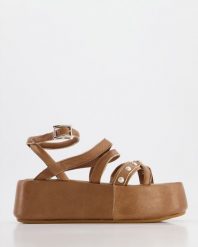 SANDAŁY DAMSKIE M33 FROZEN CAMEL. Brązowe sandały Venezia, bez wzorów, ze skóry, bez obcasa, bez zapięcia. Za 159.00 zł.