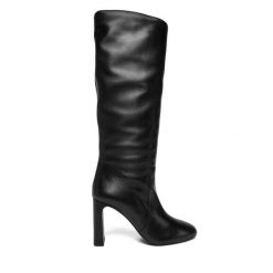 Kozaki Stuart Weitzman. Czarne kozaki Stuart Weitzman, bez wzorów, bez obcasa, na słupku, bez zapięcia. Za 3,669.00 zł.