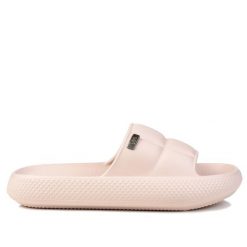 Klapki damskie sportowe Lee MAYA SLIDER WOMEN LOW. Czerwone klapki Lee, bez wzorów, z materiału, sportowe, bez obcasa, bez zapięcia. Za 89.00 zł.