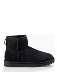 UGG Botki "Classic Mini II" w kolorze czarnym z wełny jagnięcej rozmiar: 38. Czarne botki UGG, bez wzorów, z wełny, z okrągłym noskiem, bez obcasa, bez zapięcia. Za 630.93 zł.