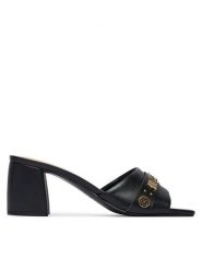 Guess Klapki FLJGAU ELE03 Czarny. Czarne klapki Guess, z aplikacjami, ze skóry, bez obcasa, bez zapięcia. Za 549.99 zł.