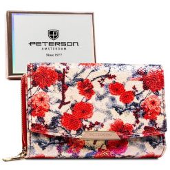 Modny, kolorowy portfel damski ze skóry ekologicznej w kwiaty - Peterson. Portfele Peterson, bez wzorów, ze skóry ekologicznej. Za 69.99 zł.