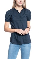 KOSZULA DAMSKA MUSTANG Elsa Basic Blouse BLUE NIGHTS 1009453 4085. Niebieskie koszule Mustang, s, bez wzorów, z materiału, bez kołnierzyka, bez ramiączek. W wyprzedaży za 49.99 zł.