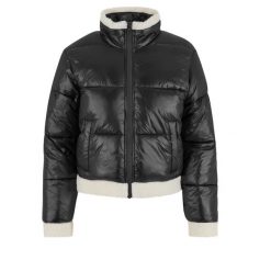 Kurtka puchowa z recyklingu damska Urban Classics Sherpa. Białe kurtki Urban Classics, bez wzorów, z puchu, bez kaptura. Za 298.00 zł.