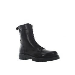 Trapery damskie LUMBERJACK MELANY. Czarne traperki Lumberjack, bez wzorów, bez obcasa, bez zapięcia. Za 299.99 zł.
