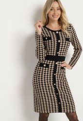 Czarno-Beżowa Elegancka Sukienka z Dzianiny z Wiskozą we Wzór w Pipetkę Delciel. Czarne sukienki Born2be, s, z aplikacjami, z dzianiny, eleganckie, bez kołnierzyka, bez ramiączek. W wyprzedaży za 89.99 zł.