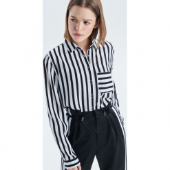 Koszula o klasycznym kroju - Czarny. Koszule Cropp. Za 49.99 zł.