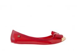 Baleriny T&G Fashion 11-102 Red, Czerowny, Guma - 35-36. Czerwone baleriny t&g, bez wzorów, z gumy, klasyczne, bez obcasa, bez zapięcia. W wyprzedaży za 29.00 zł.