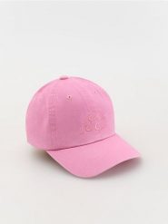 Czapka z daszkiem i haftem - różowy. Czerwone czapki z daszkiem Reserved, bez wzorów. W wyprzedaży za 29.99 zł.
