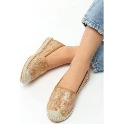 Camelowe Espadryle Lihan. Espadryle marki Born2be. Za 39.99 zł.