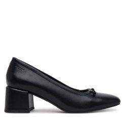 Półbuty Vagabond Shoemakers. Czarne półbuty wsuwane Vagabond Shoemakers, bez wzorów, bez obcasa, na obcasie. Za 379.99 zł.