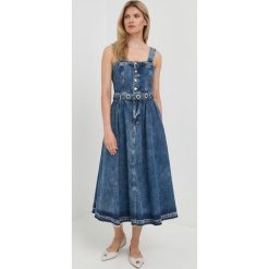 MAX&Co. sukienka jeansowa midi rozkloszowana. Niebieskie sukienki MAX&Co., bez wzorów, z jeansu, bez kołnierzyka, bez ramiączek, midi, rozkloszowane. W wyprzedaży za 629.99 zł.