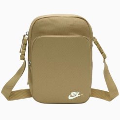 Saszetka na ramię Nike Nk Heritage Crossbody. Brązowe nerki i saszetki Nike, bez wzorów, sportowe, bez dodatków. Za 110.99 zł.