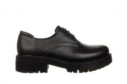 Półbuty Bayla-161 084 500 169 011 Black 161588, Czarny, Skóra naturalna - 38. Czarne półbuty wsuwane Bayla, bez wzorów, ze skóry, eleganckie, bez obcasa. W wyprzedaży za 224.10 zł.