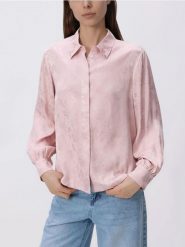 Koszula z ozdobnym detalem - pastelowy róż. Czerwone koszule Reserved, l, bez wzorów, z wiskozy, bez kołnierzyka, bez ramiączek. Za 129.99 zł.